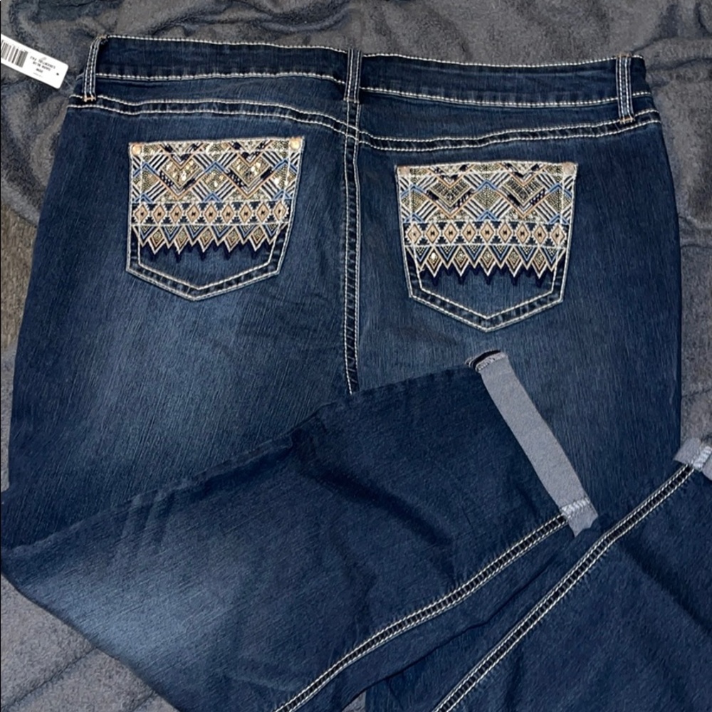 New Directions skinny plus size cropped jeans